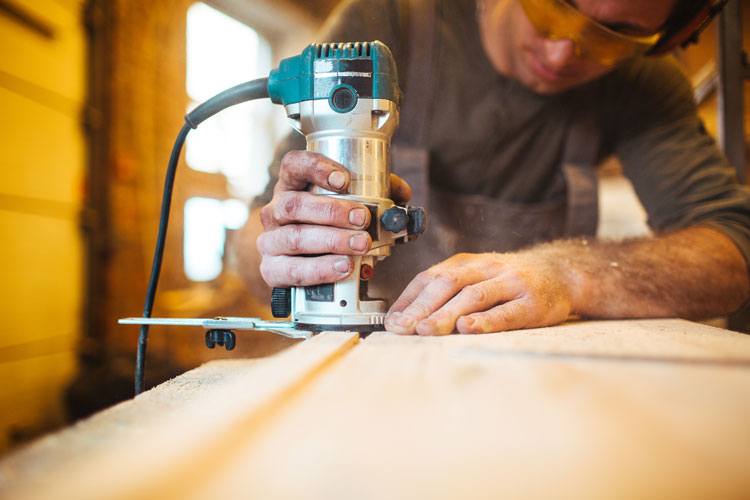 how to use a craftsman router table